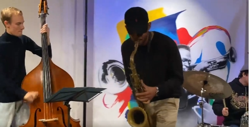 Saxophon und Kontrabass Duo